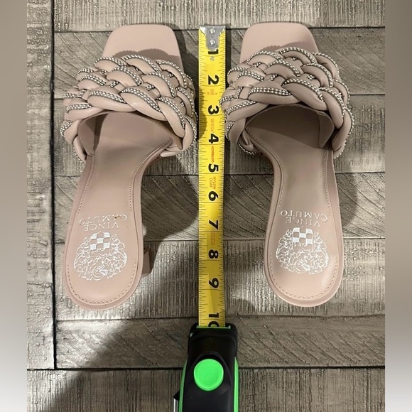 VINCE Camuto Rayley Sandal, Color: Taupe/Stone, size 8M - Picture 10 of 12